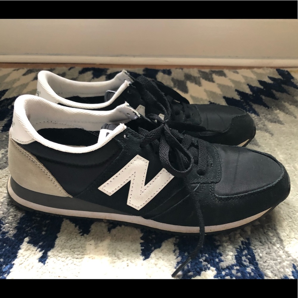 New Balance 420 sneakers